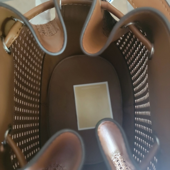 Michael Kors Women's Brown Chain Devon Bucket Bag, NWT - Picture 4 of 4